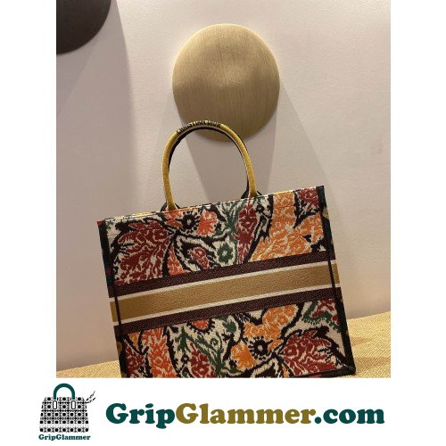 Dior Book Tote Large 42cm - Image 2