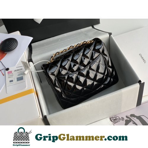 Chanel Flap Bag 17cm (Mini) - Image 4