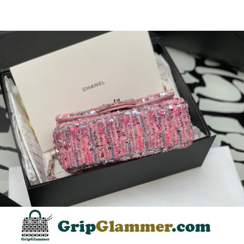 Chanel Flap Bag 20cm (Mini) - Image 6