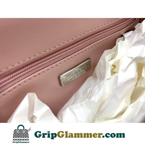 Chanel Flap Bag 20cm (Mini) - Image 9