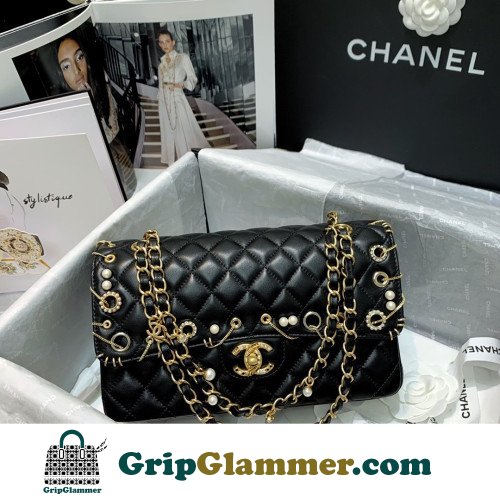Chanel Flap Bag 25cm (Medium)