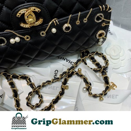 Chanel Flap Bag 25cm (Medium) - Image 5