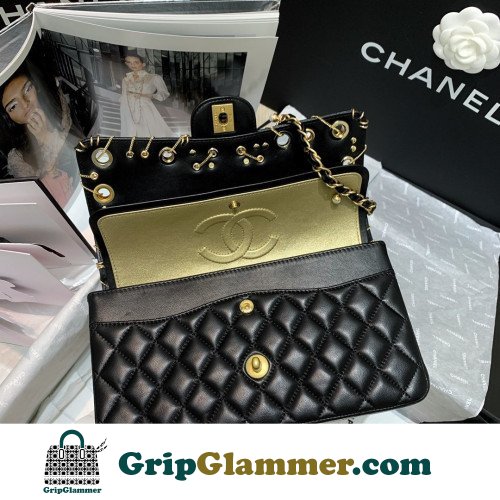 Chanel Flap Bag 25cm (Medium) - Image 8