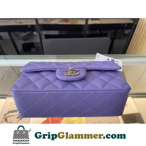 Chanel Flap Bag 20cm (Mini) - Image 4