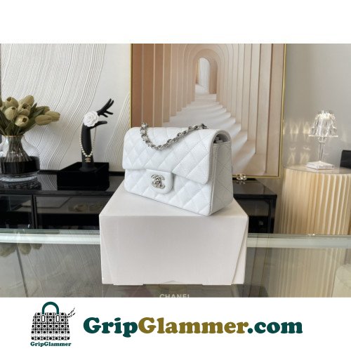 Chanel Flap Bag 20cm (Mini) - Image 7