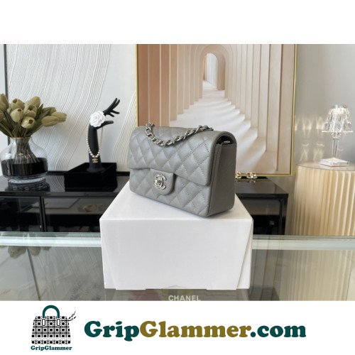 Chanel Flap Bag 20cm (Mini) - Image 5