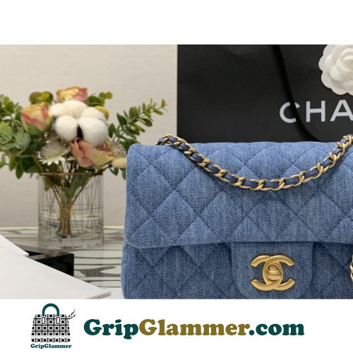 Chanel Flap Bag 20cm (Mini) - Image 2