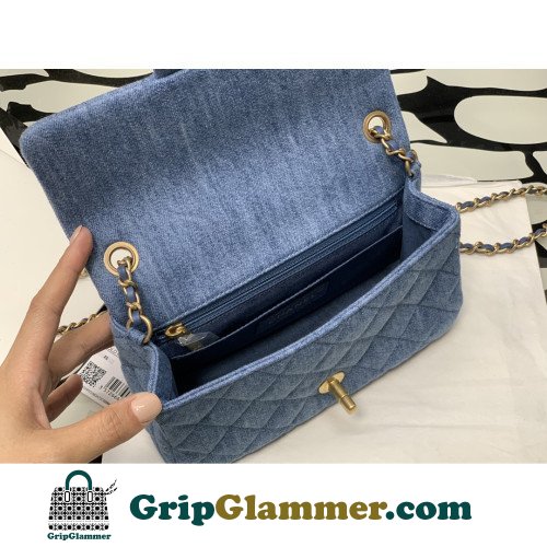 Chanel Flap Bag 20cm (Mini) - Image 6