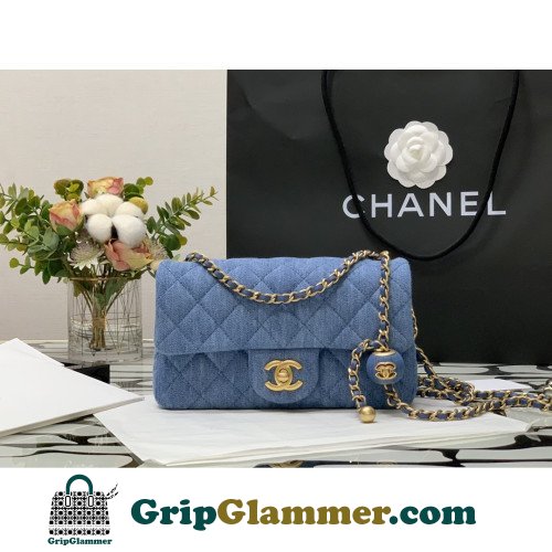 Chanel Flap Bag 20cm (Mini)