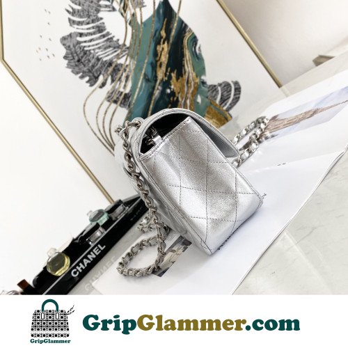 Chanel Flap Bag 20cm (Mini) - Image 3