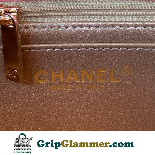 Chanel Flap Bag 20cm (Mini) - Image 3