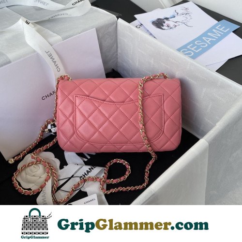 Chanel Flap Bag 20cm (Mini) - Image 4