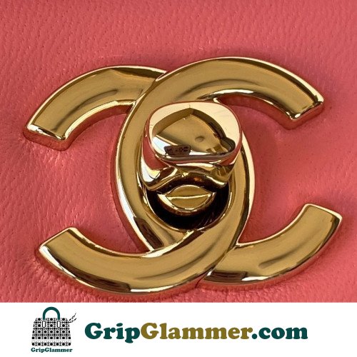 Chanel Flap Bag 20cm (Mini) - Image 2