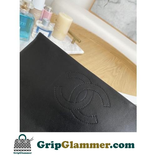 Chanel Wallet - Image 4