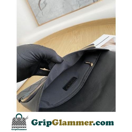 Chanel Wallet - Image 8