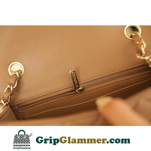 Chanel Flap Bag 20cm (Mini) - Image 8