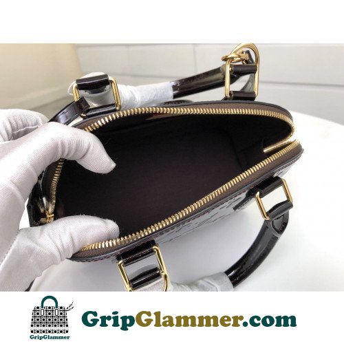 Louis Vuitton Alma - Image 5