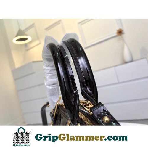 Louis Vuitton Alma - Image 7