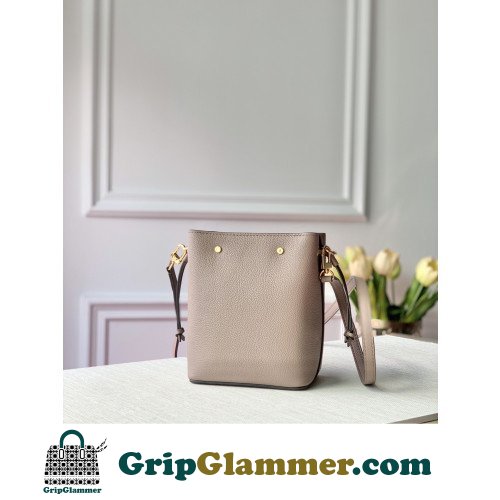 Louis Vuitton Favorite