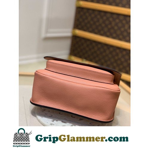 Louis Vuitton Favorite - Image 2