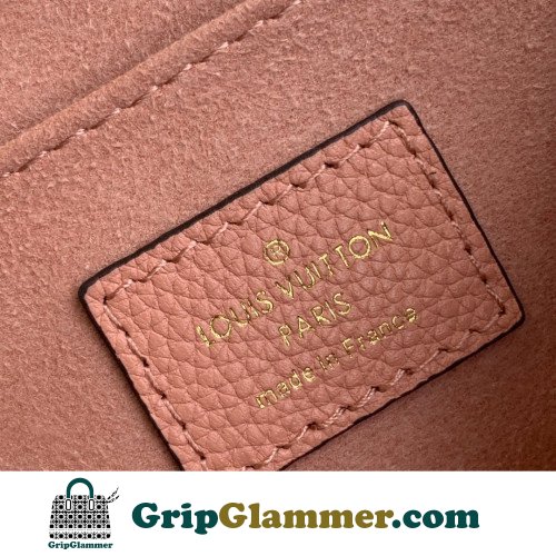 Louis Vuitton Favorite - Image 7