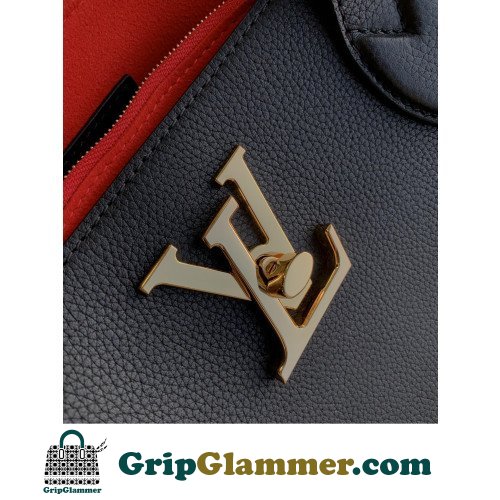 Louis Vuitton Favorite - Image 7