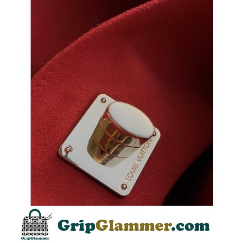 Louis Vuitton Favorite - Image 8