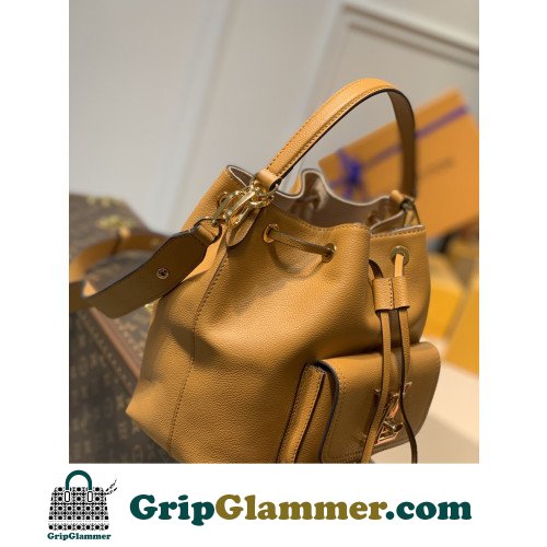 Louis Vuitton Favorite - Image 6