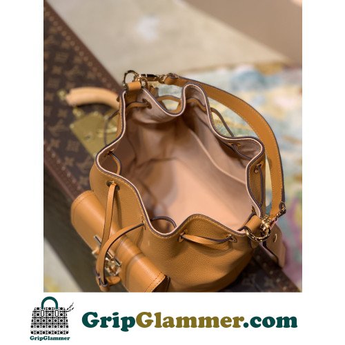 Louis Vuitton Favorite - Image 9