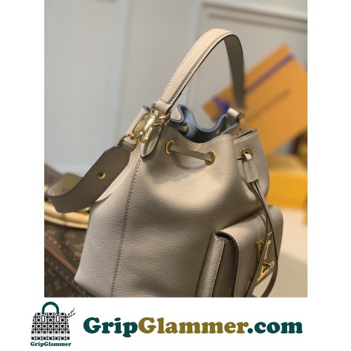 Louis Vuitton Favorite - Image 4