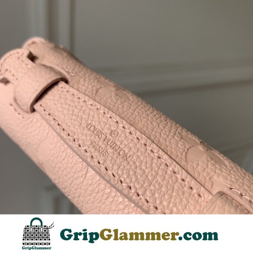 Louis Vuitton Pochete - Image 2