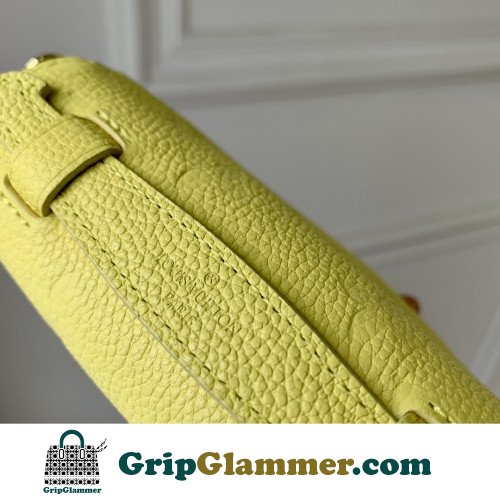 Louis Vuitton Pochete - Image 8