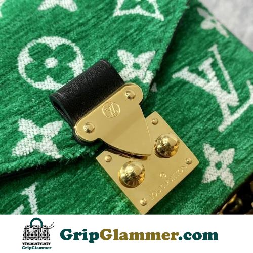 Louis Vuitton Pochete - Image 4