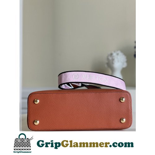 Louis Vuitton Capucines - Image 9