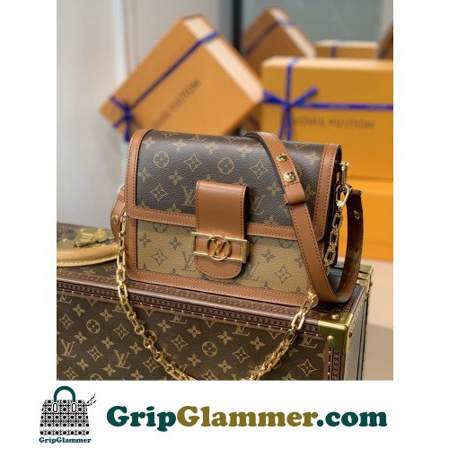 Louis Vuitton Petite Malle