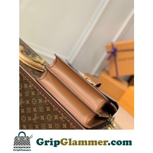 Louis Vuitton Petite Malle - Image 5