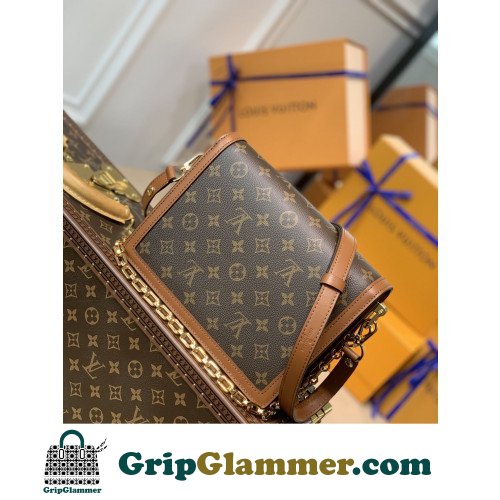 Louis Vuitton Petite Malle - Image 8