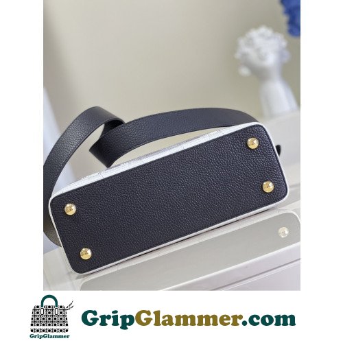 Louis Vuitton Capucines - Image 5