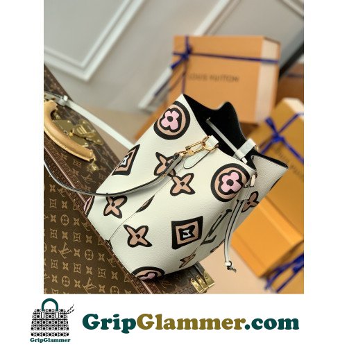 Louis Vuitton Neone - Image 8