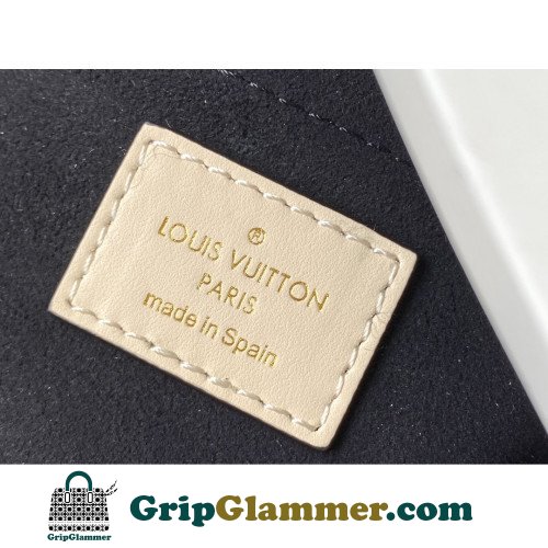 Louis Vuitton Montaigne - Image 2