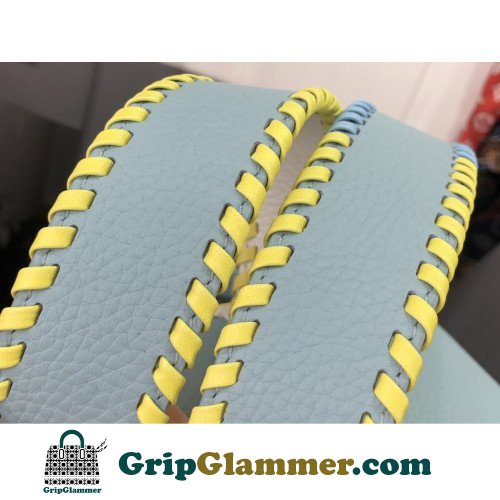 Louis Vuitton Capucines - Image 7