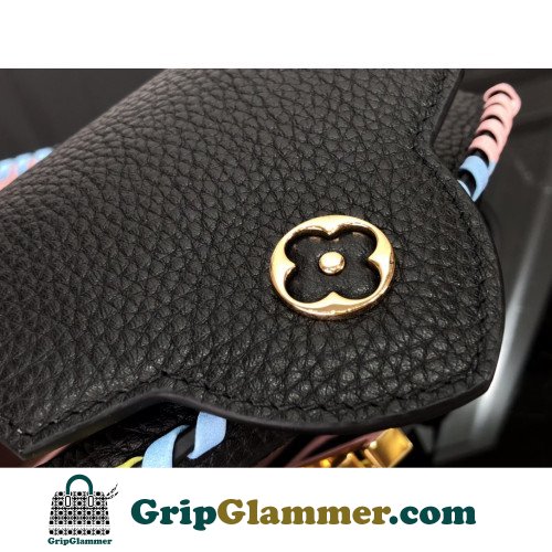 Louis Vuitton Capucines - Image 5