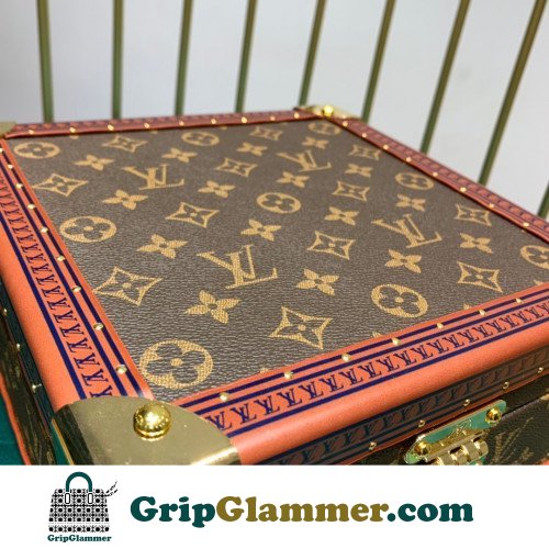 Louis Vuitton Travel Bag - Image 5