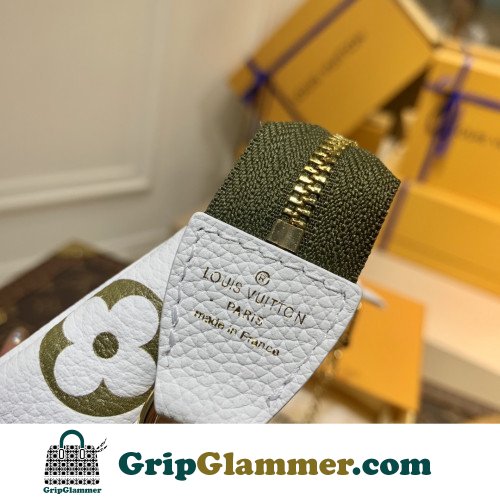 Louis Vuitton Wallet - Image 4