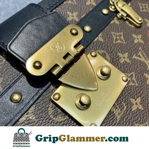 Louis Vuitton Petite Malle - Image 3