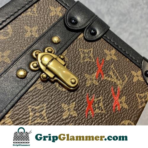 Louis Vuitton Petite Malle - Image 4