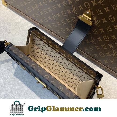 Louis Vuitton Petite Malle - Image 7