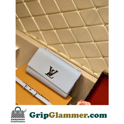 Louis Vuitton Favorite