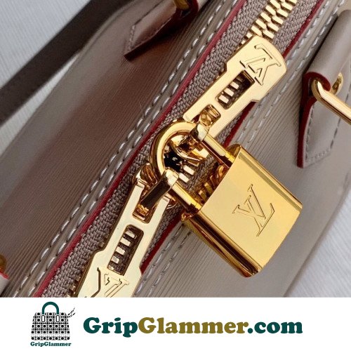 Louis Vuitton Alma - Image 3