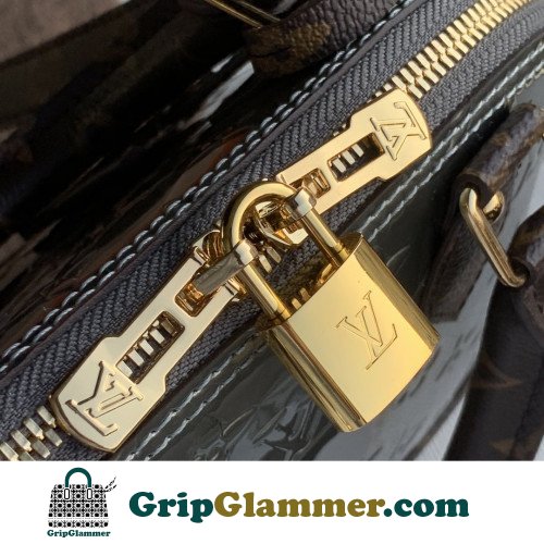 Louis Vuitton Alma - Image 3